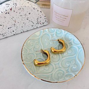 Brand New - Instagramable Hoop Earring